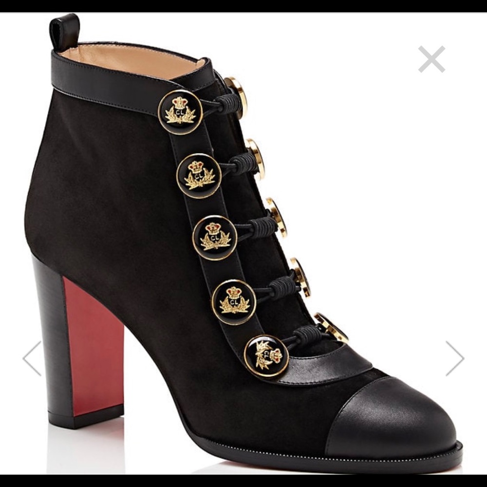 CHRISTIAN LOUBOUTIN
Cavel Suede Ankle Boots